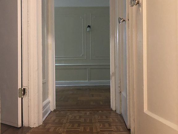 5th image of 78 Hawthorne St APT 4C