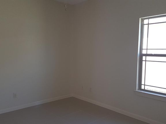4th image of 801 E Myrtle Beach Ave