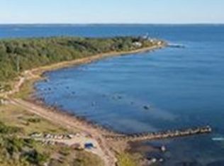 17 Kabeyun Rd, Marion, MA 02738