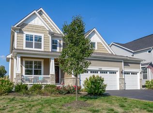 140 60th St, Downers Grove, IL 60516