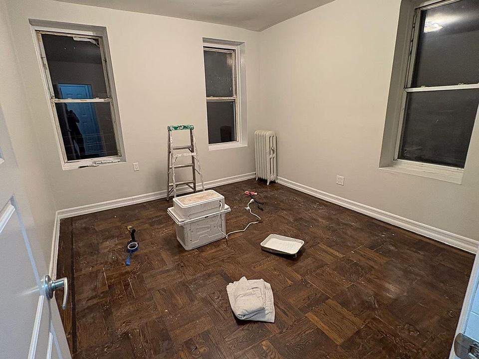 2nd image of 2516 Cortelyou Rd #1A