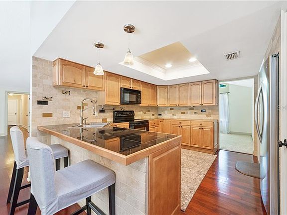 4th image of 7832 Cowan Ct