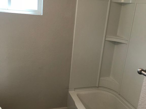 4th image of 1205 Melton Dr
