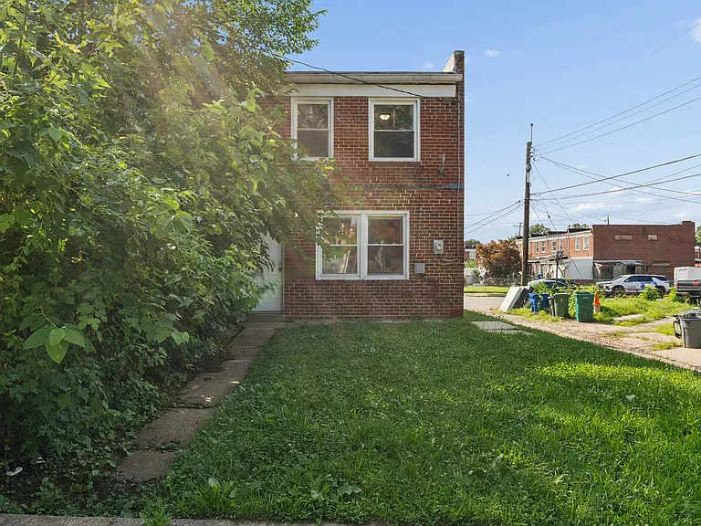 2801 Hinsdale Dr — Photo 15