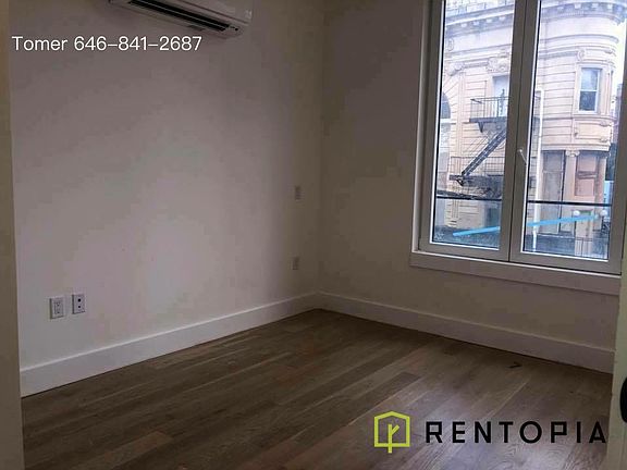 4th image of 1052 Greene Ave #601