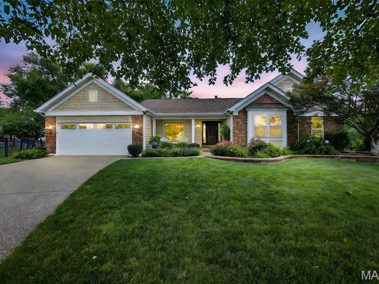 1354 Winsted Ct, Dardenne Prairie, MO 63368