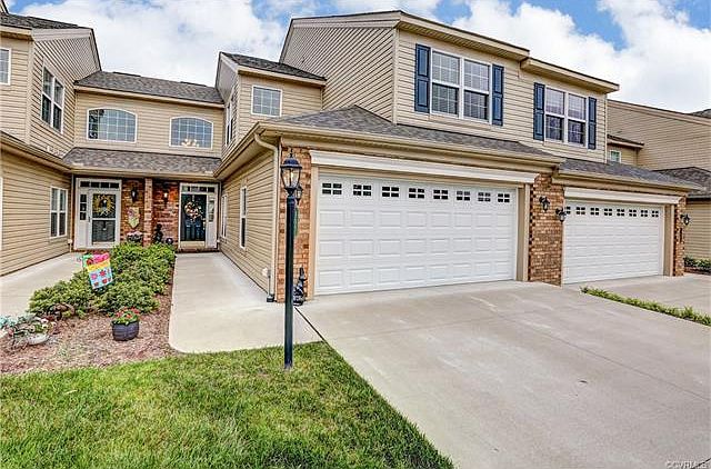 1st image of 907 Morattico Cir #907