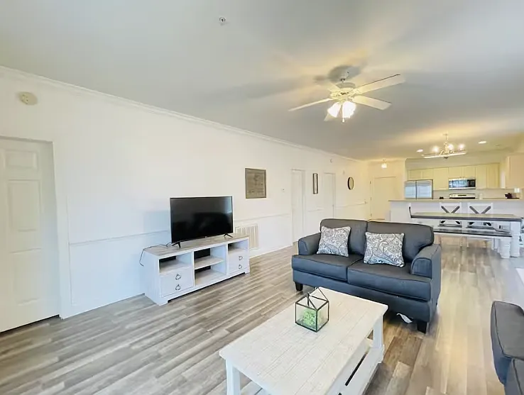 4825 Luster Leaf Cir #201 — Photo 15