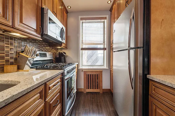 Sold by Keystone Realty USA Corp | media 37