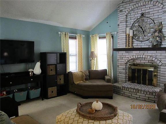 4th image of 801 Kingston Ct