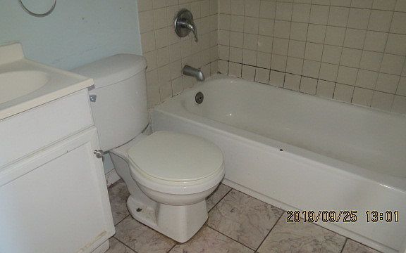 4th image of 10415 S Avenue H