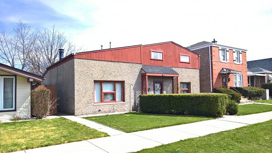 2nd image of 5121 S Avers Ave