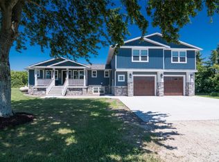 7913 W Kirsch Rd, Troy, IL 62294