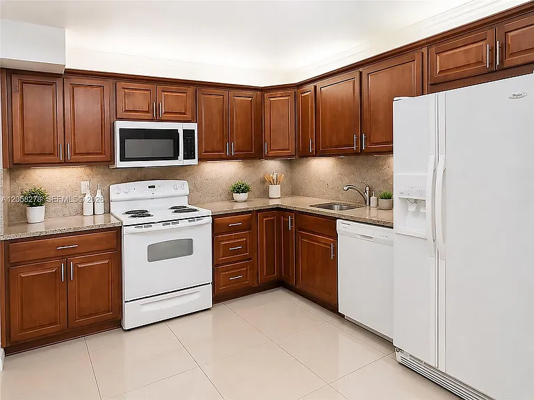 2401 S Ocean Dr #1007 — Photo 12