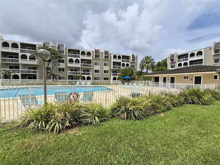 7830 Camino Real #K-110 — Photo 16