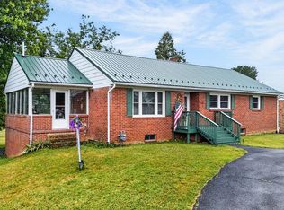164 Tinkling Spring Rd, Fishersville, VA 22939