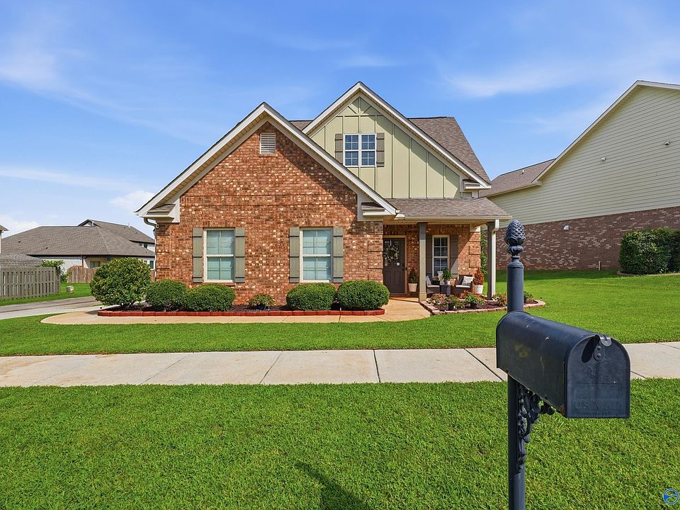1st image of 7603 Ashor Dr NW