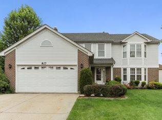 827 Heritage Dr, Mount Prospect, IL 60056