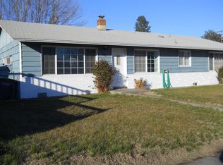 228 & 230 Nicolai Ave, Sunnyside, WA 98944