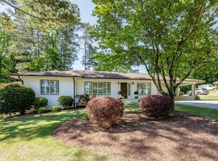 661 Hammond Dr, Sandy Springs, GA 30328