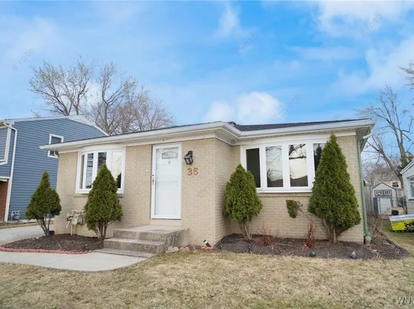 35 Bahama Ln, Cheektowaga, NY 14225