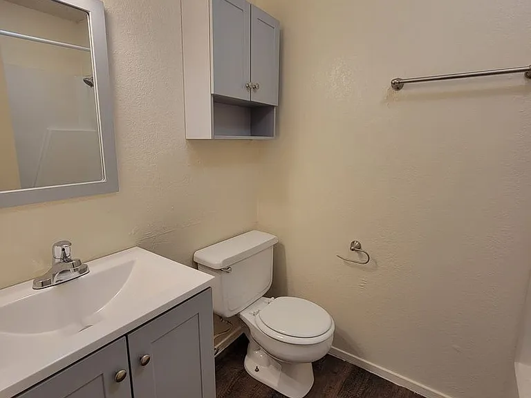 Gant Apartments — Photo 32