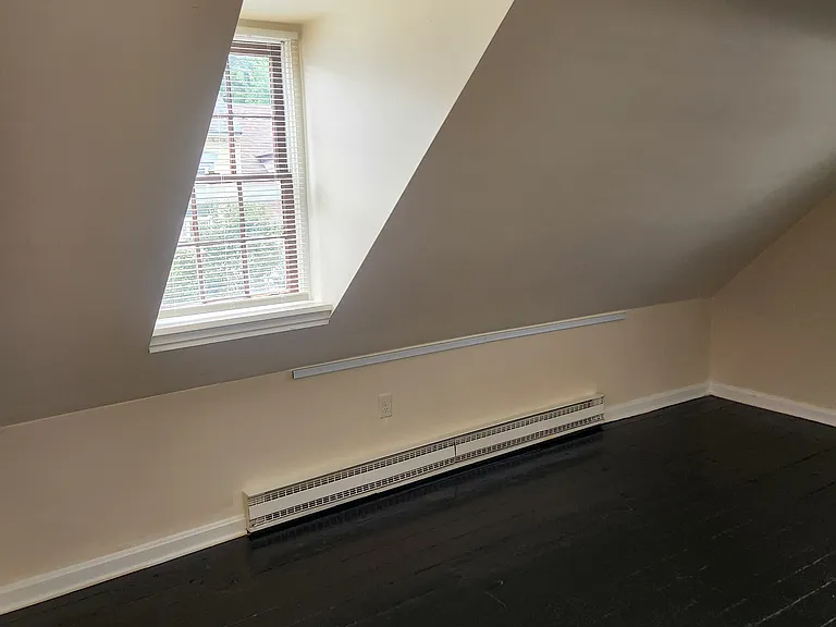 143 Howard Ave — Photo 7