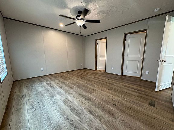 5th image of 515 Church St