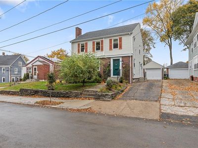 96 Woodbine St, Providence, RI, 02906