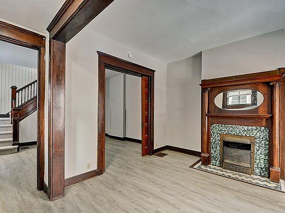 3rd image of 346 N Arsenal Ave
