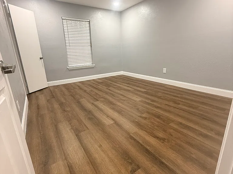2435 Sunflower Dr #1 — Photo 10