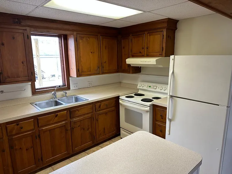 124 Front St #1 — Photo 2