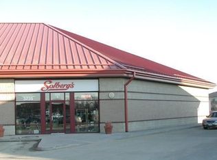 3235 Williams Pkwy SW STE 1, Cedar Rapids, IA 52404