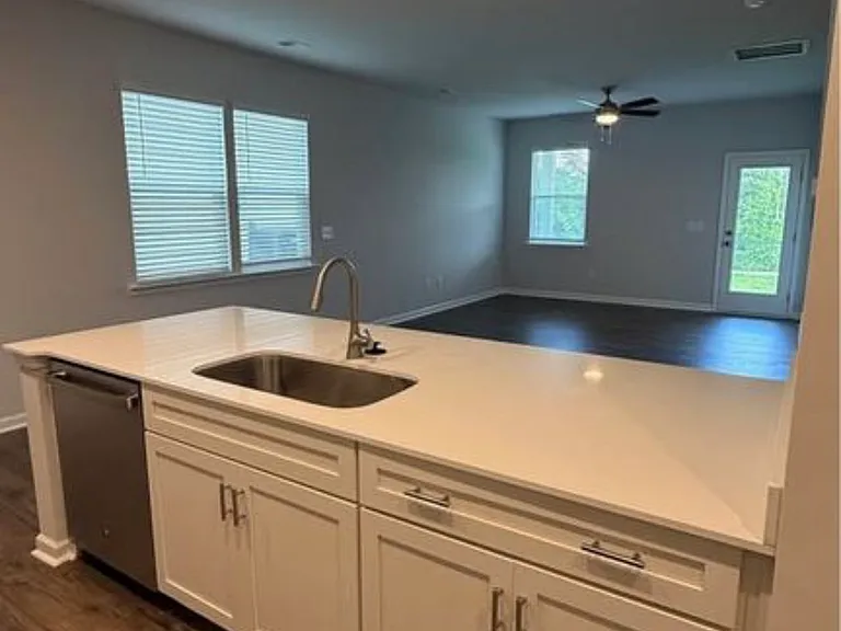 114 Timber Falls Dr — Photo 16
