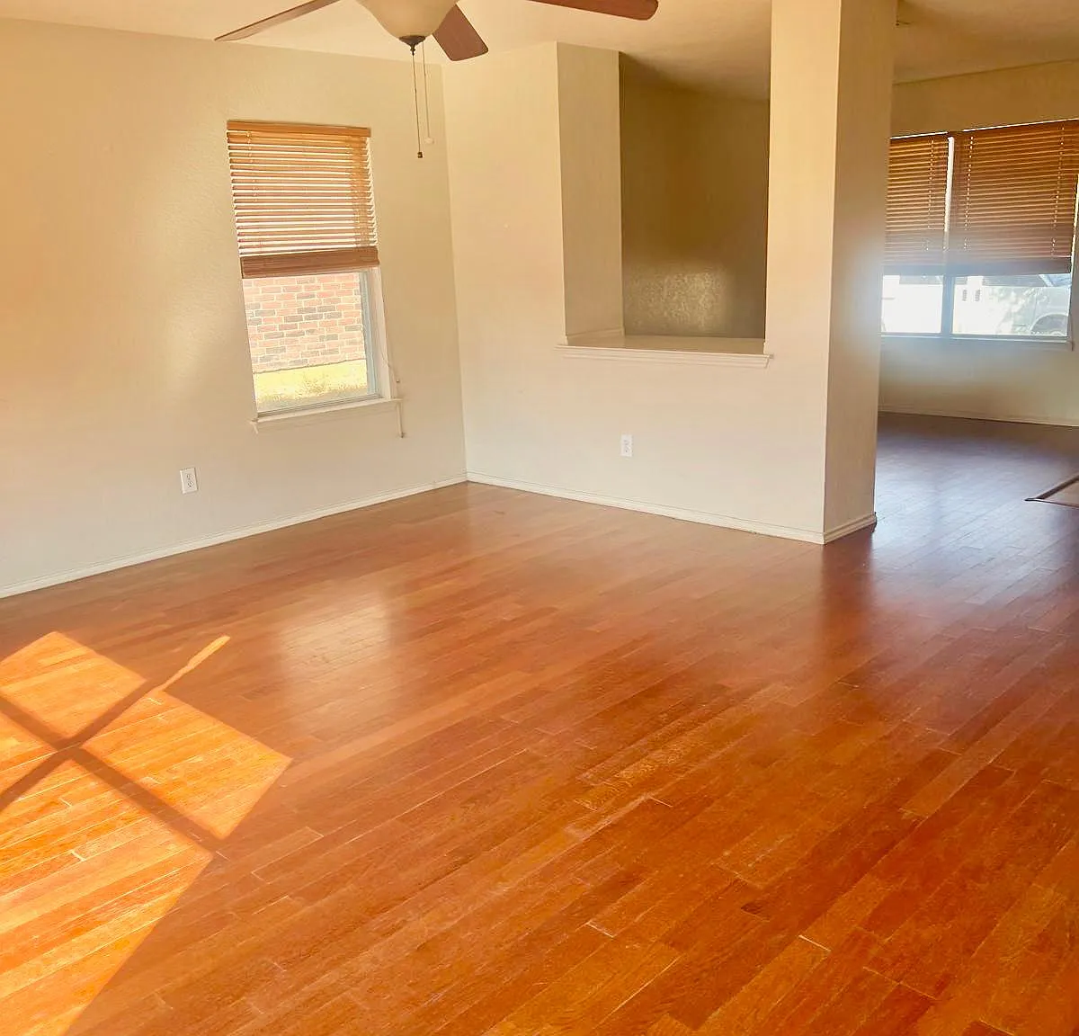 3 bed, 2.5 bath, 1740 sqft, $2,000 — Photo 4