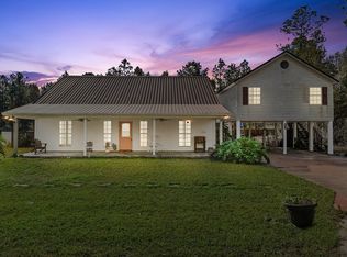 6037 Live Oak Dr, Kiln, MS 39556