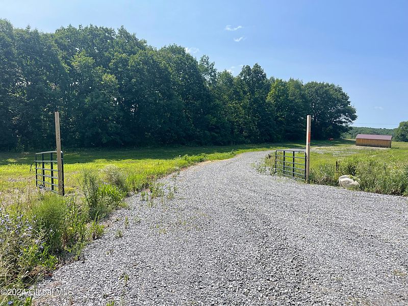 3rd image of 296 Durkeetown Road