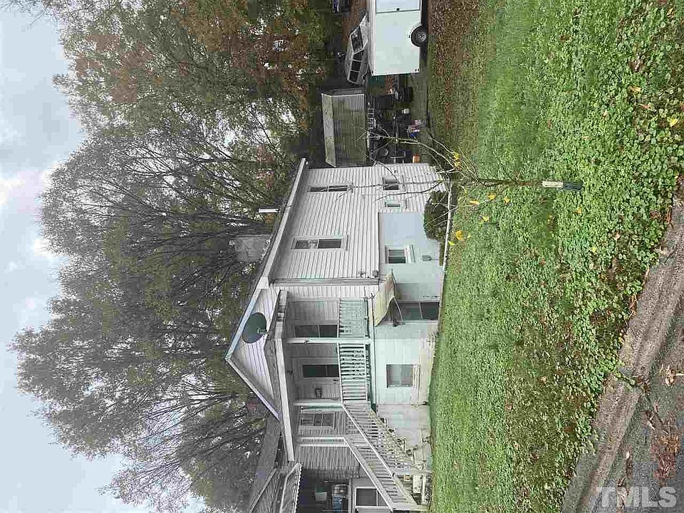 2nd image of 113 Lodge St