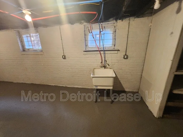 5527 Nottingham Rd #LOWER — Photo 14
