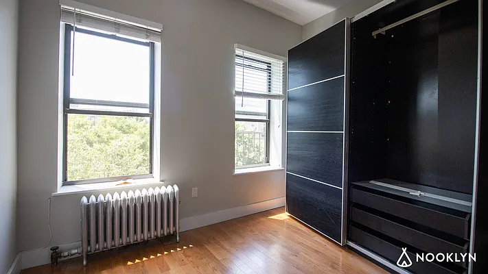 Rented by Nooklyn NYC LLC | media 21