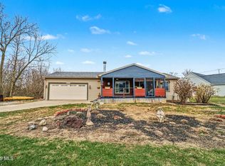28899 Hille Dr, Millbury, OH 43447