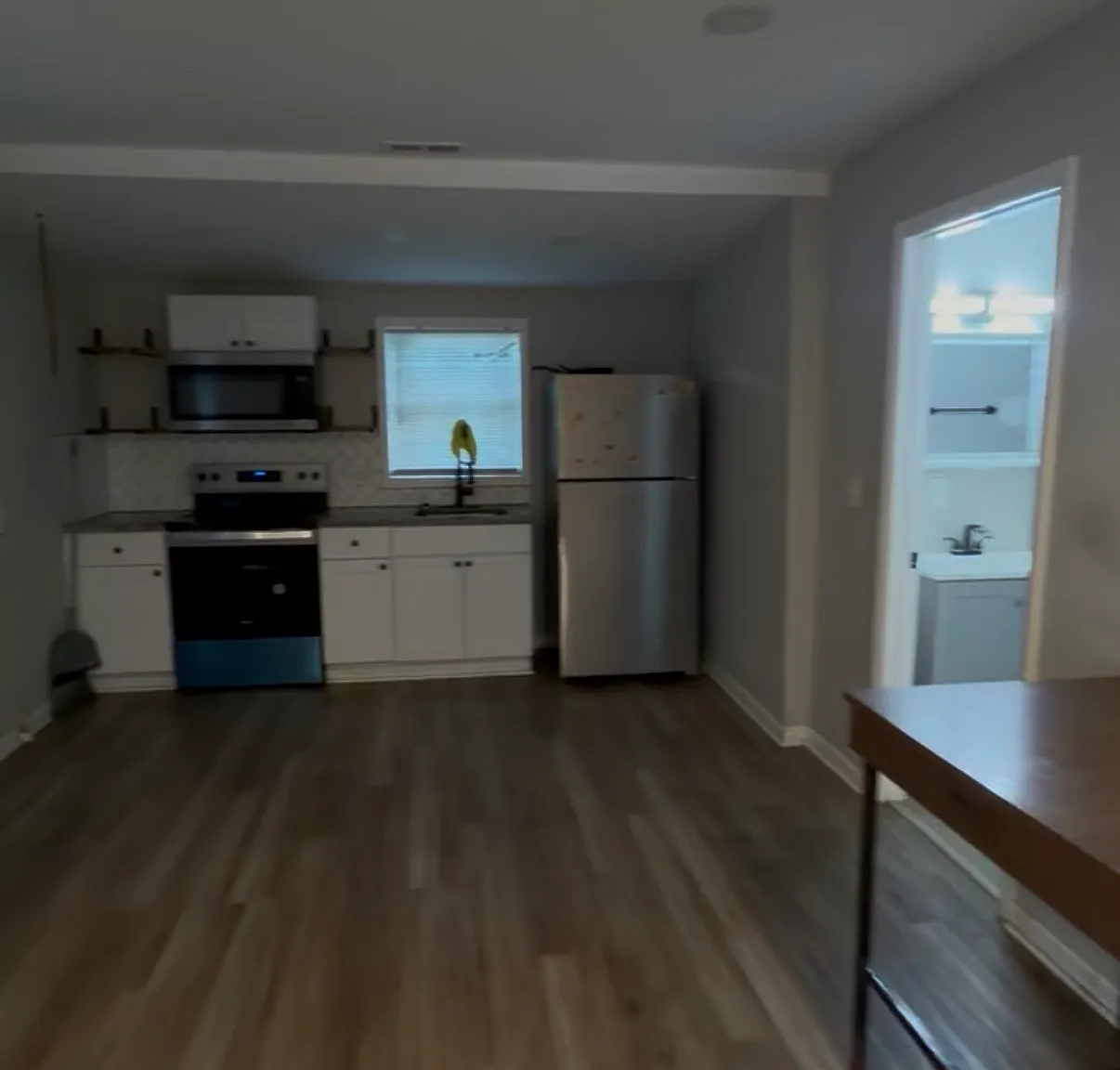 2 bed, 800 sqft, $1,550 — Photo 3