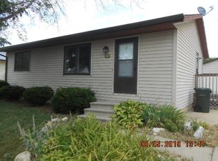 1117 Heartland Hills Dr, Waterloo, IA 50701