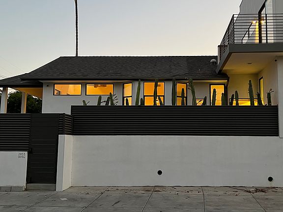 2nd image of 2853 Denby Ave