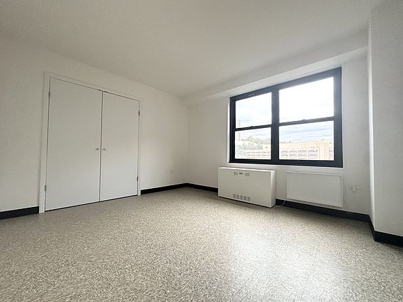 3rd image of 150 W 225th St APT 3C