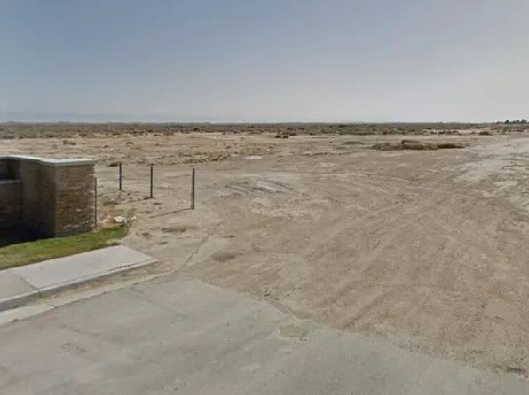 4200 W Manita Trail Brabham Ave, Rosamond, CA 93560