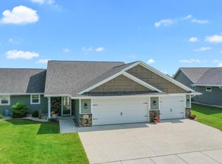 846 Sharon Ln, Pulaski, WI 54162