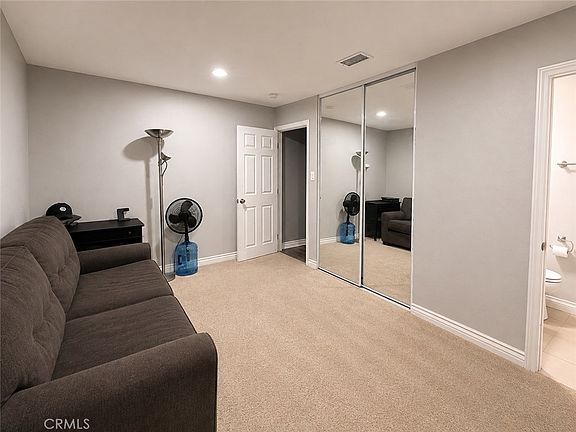 5th image of 421 Parkbrook St