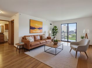78 10th St E UNIT 806, Saint Paul, MN 55101