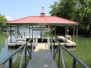 4142 Greyfield Bluff Dr, Gainesville, GA 30504